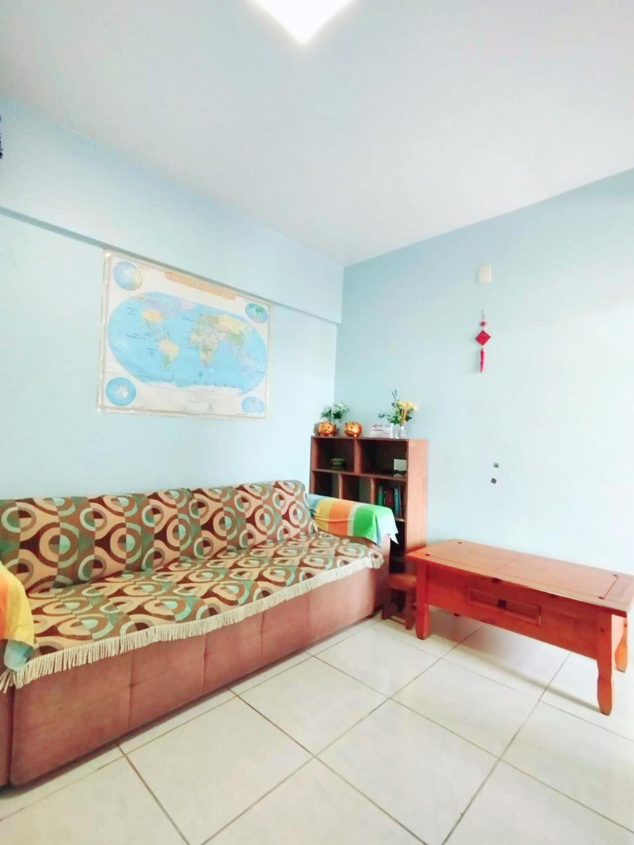 Apartamento Apartamento No Centro Do Florianopolis. Todos Os Moveis E Ventiladores, Wi-fi, Cozinha Completa, Acomoda Ate 4 Pessoas. No Coracao De Perto De Tudo! Desfrute Do Centro E Trapeche De Beiramar Norte De Floripa Com Uma Bela Caminhada .